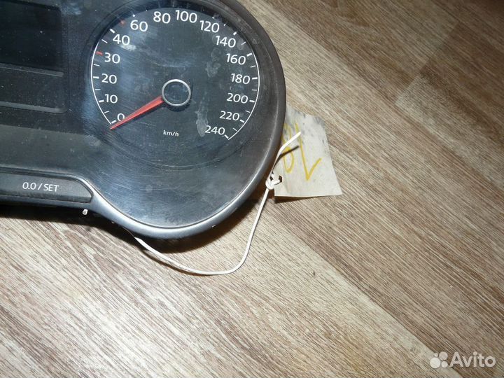 Панель приборов Volkswagen Polo 6RU920860D