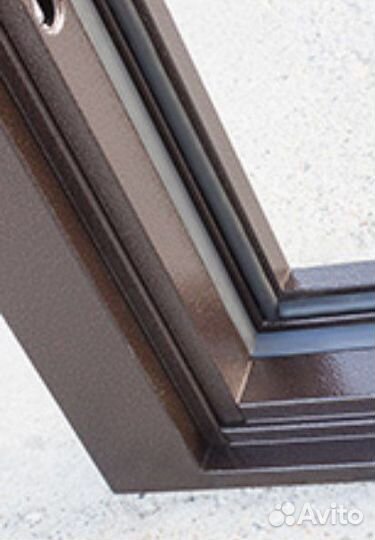 Металлическая входная дверь с терморазрывом