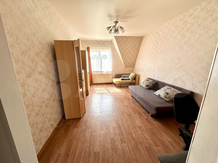 2-к. квартира, 54 м², 4/4 эт.