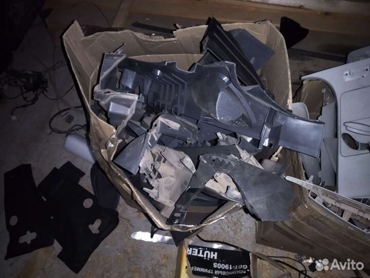 Пластик салона Ford Focus 2