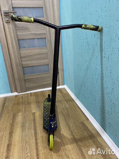 Трюковой самокат tech team