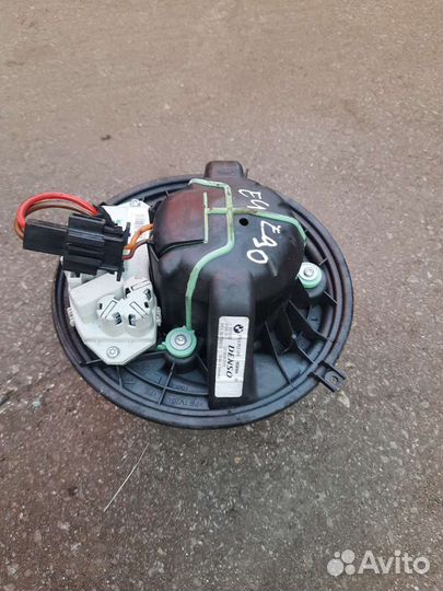 Мотор печки бмв 1 3 х5 х6 2008г