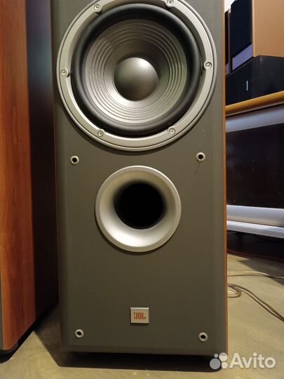 Колонки jbl e90