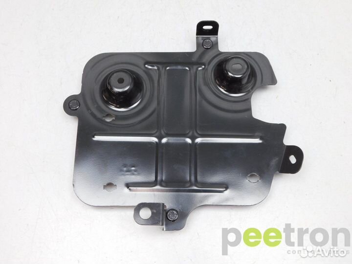 Б/У Б/У Крепление АКБ (корпус/подставка) новая