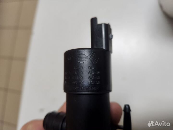 Насос стеклоомывателя 286205987R renault master