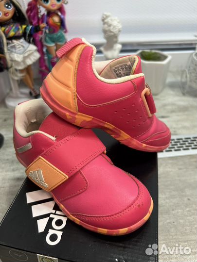 Кроссовки adidas