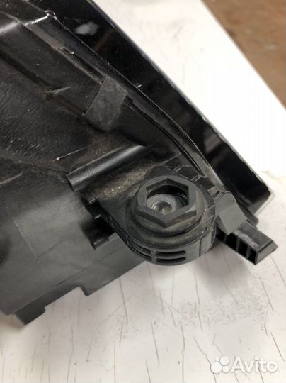 Skoda Octavia A7 Фара передняя левая 2017-2020