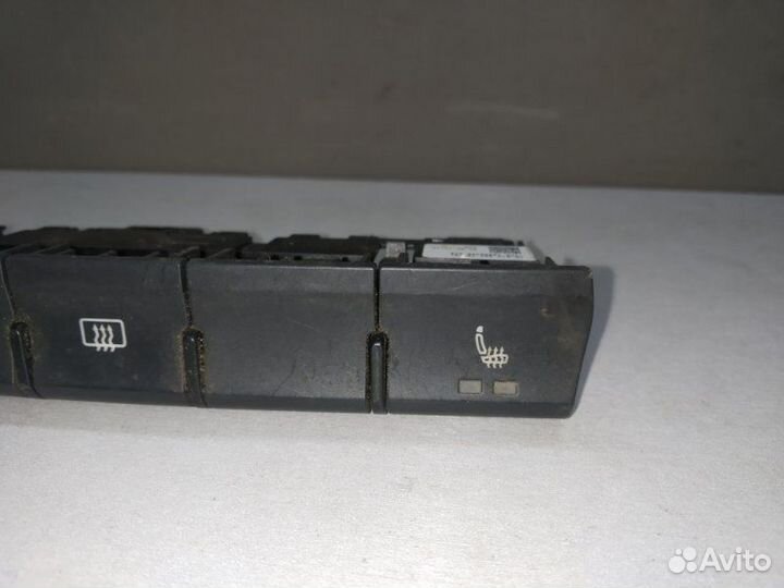 Блок подогрева сидений Skoda Rapid 2014