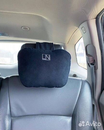 Подушка Mercedes-Maybach