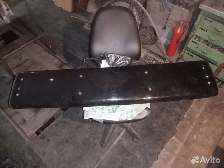 Ветровик лобового стекла