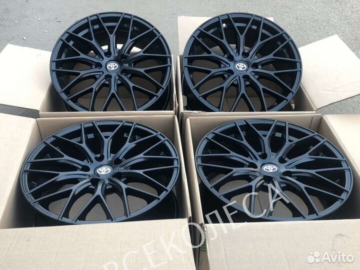 Toyota black R18 Комплект новых дисков