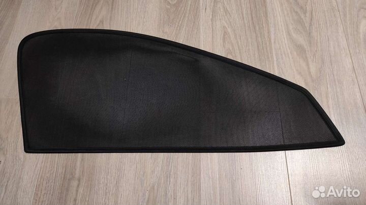 Каркасная шторка в Skoda Octavia A7