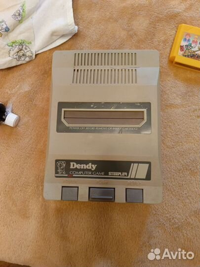 Игровая приставка dendy