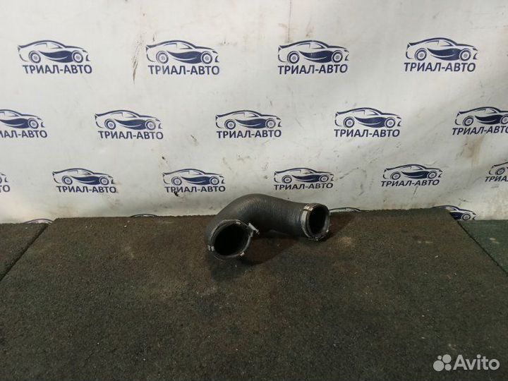 Патрубок воздушный Q7