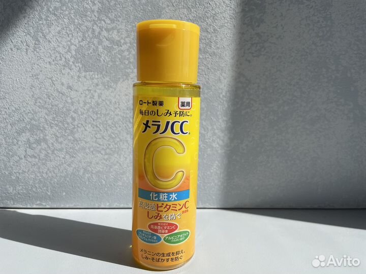 Тонер-лосьон с витамином С Rohto Melano CC