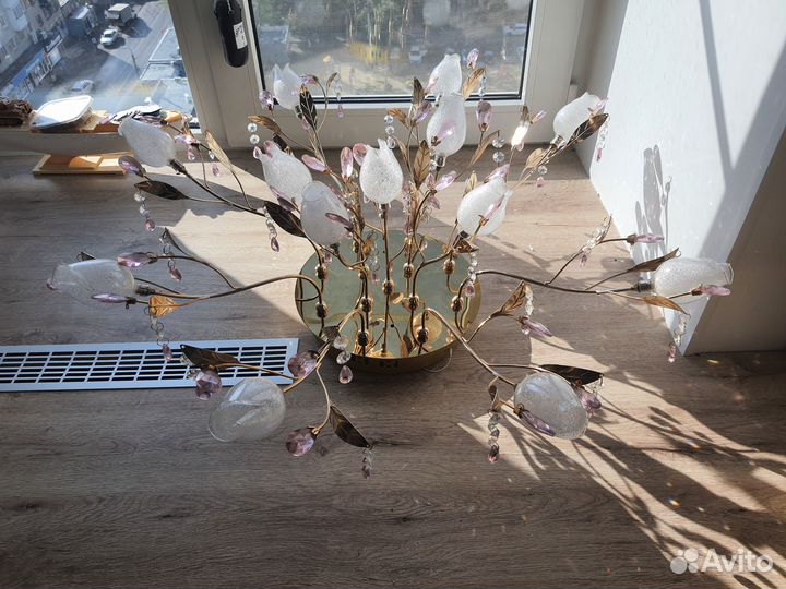 Продаю люстру