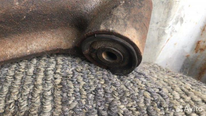 Рычаг подвески передний Dodge Durango 5.9 2000