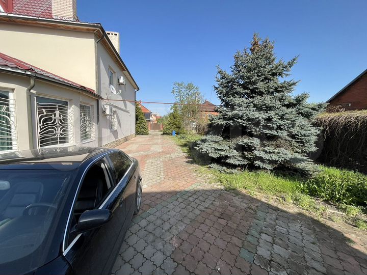 Дом 238 м² на участке 20 сот.