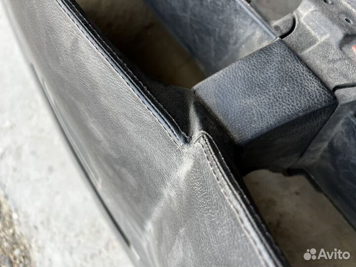 Торпедо со строчкой bmw 5 e60/e61