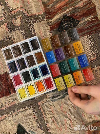 Краски акварельные художественные 