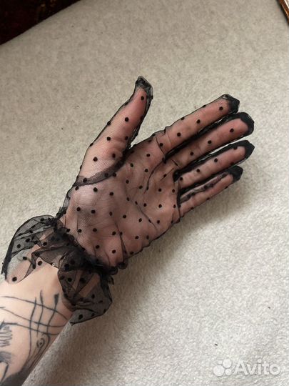 Женские перчатки декоративные