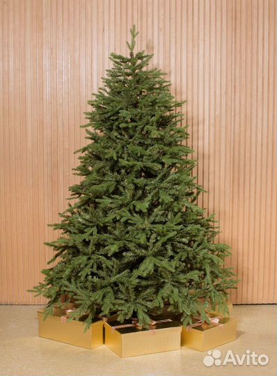 Елка искусственная