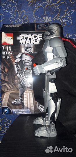 Конструктор Lego и робот