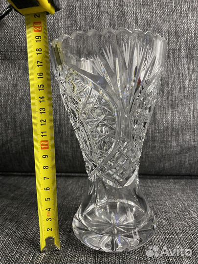 Хрустальная ваза