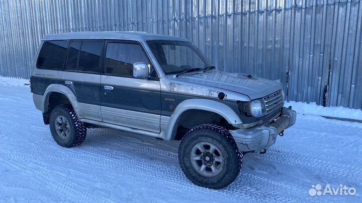 Mitsubishi Pajero 2.8 AT, 1996, 150 000 км