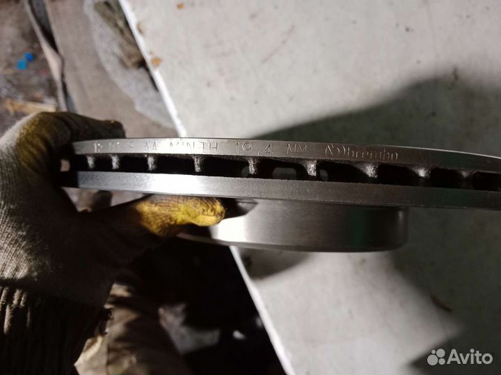 Тормозной диск передний Mersedes W124