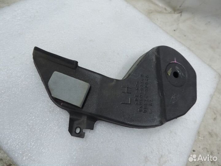 Патрубок воздушного фильтра двери передний левый L