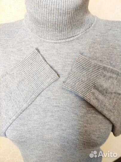 Свитер женский 44