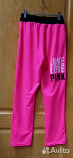 Два спортивных костюма