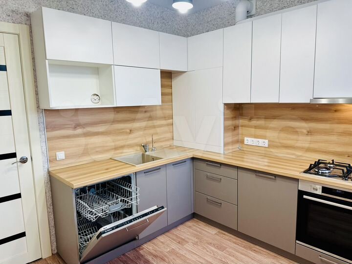 3-к. квартира, 87 м², 2/3 эт.