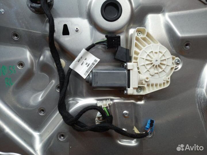 Стеклоподъемник задний левый Mercedes-Benz S-Class