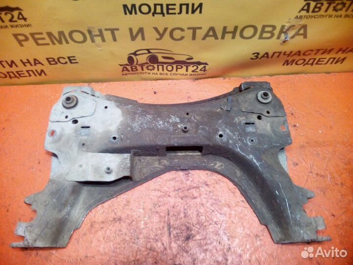 Подрамник Renault Megane 2 LM05 2002-2008