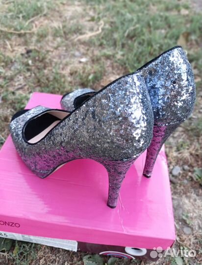 Туфли блестящие