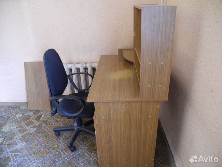 Компьютерный стол