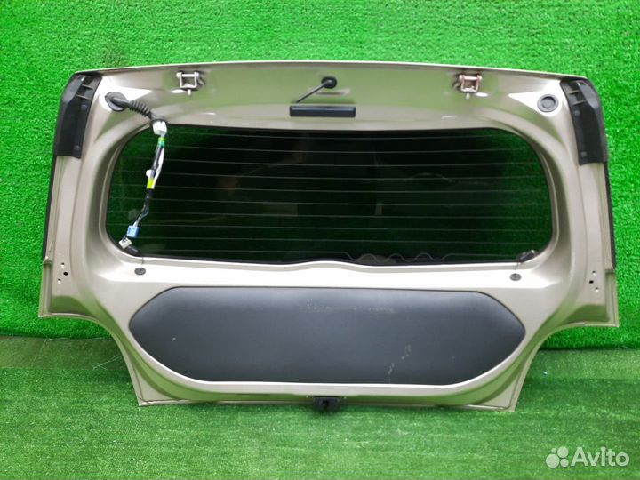 Дверь пятая toyota IST NCP60 0138 метла, спойлер контрактная