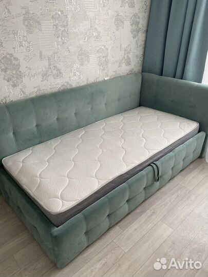 Кровать boss mini велюр Monolit аква