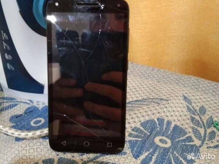 Телефон Alcatel