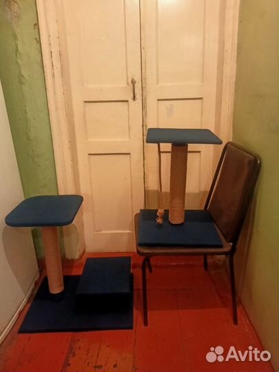 Когтеточка столбик с лежанкой