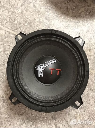 Динамики на машину в отличном состоянии