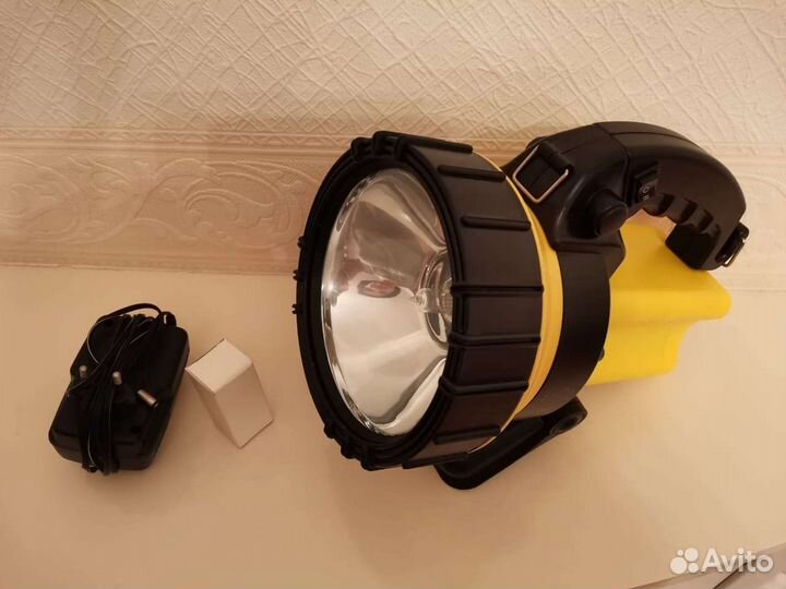 Фонарь прожектор