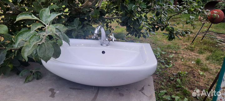 Раковина для ванной бу