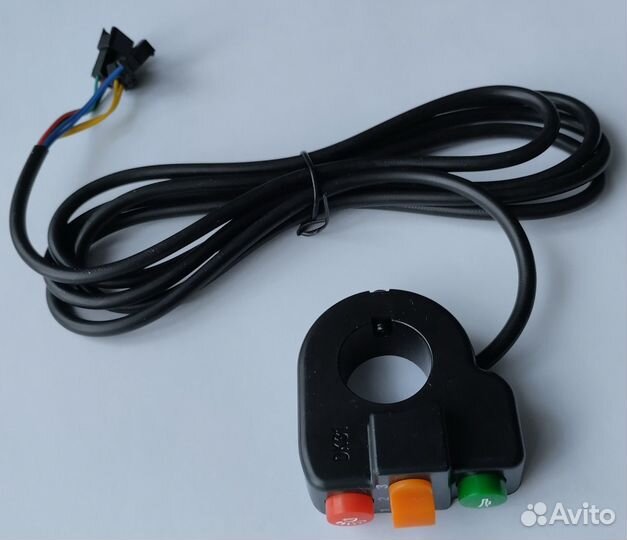 Кнопка включения света, сигнала, режима мотора