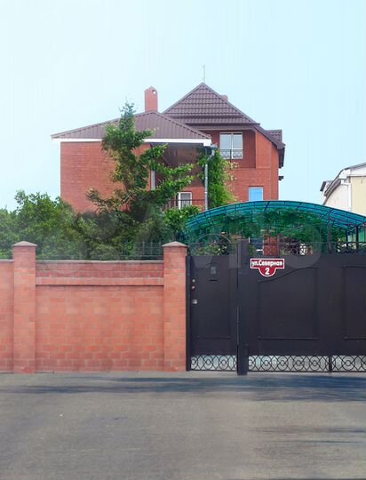 Комната 12 м² в 9-к., 1/2 эт.