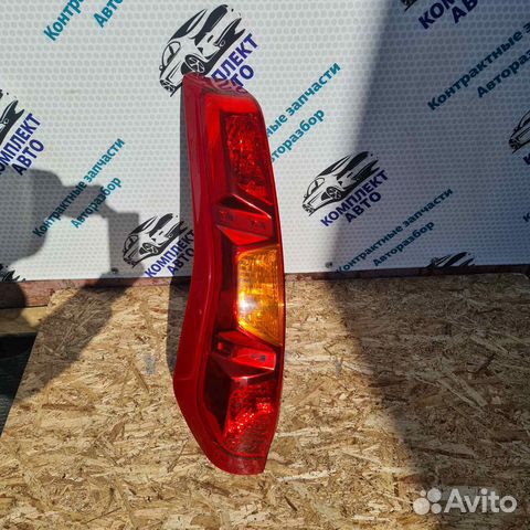 Фонарь задний левый Nissan X-Trail T31