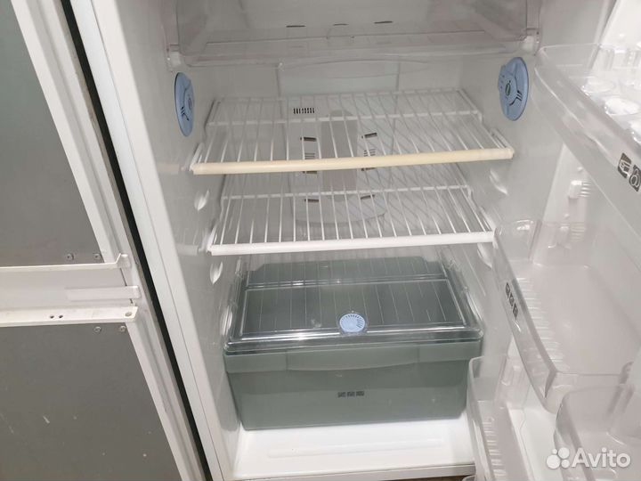 Маленький Холодильник Samsung NoFrost