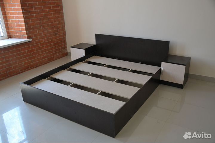Кровать с матрасом